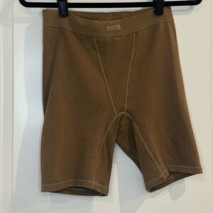 SKIMS Outdoor Biker Shorts